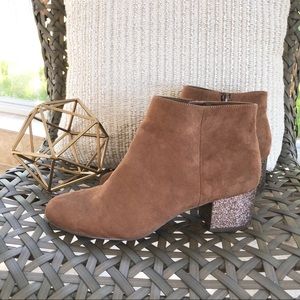 Arizona Jean Co. Booties Sz 8.5